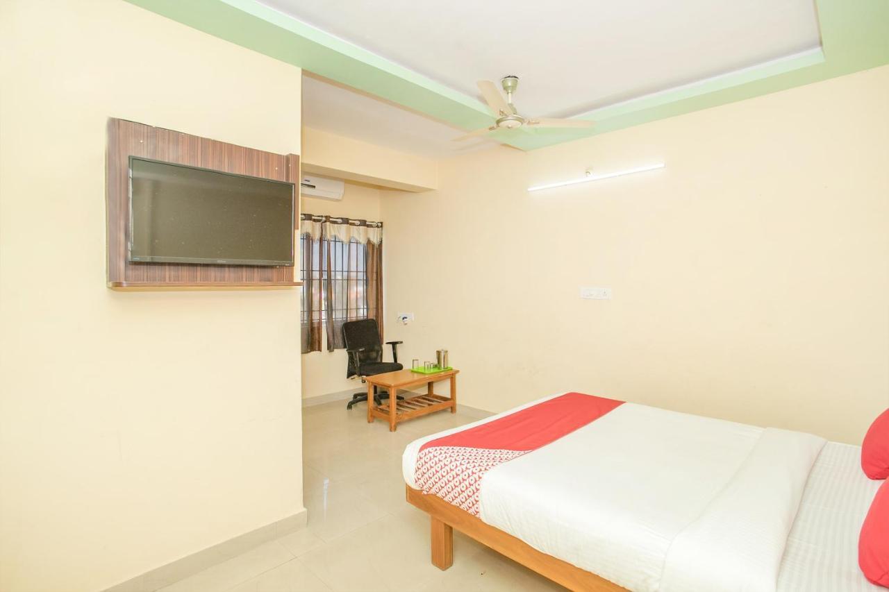 Oyo 10291 Sri Venkatadri Residency Hotel Bangalore Exterior photo